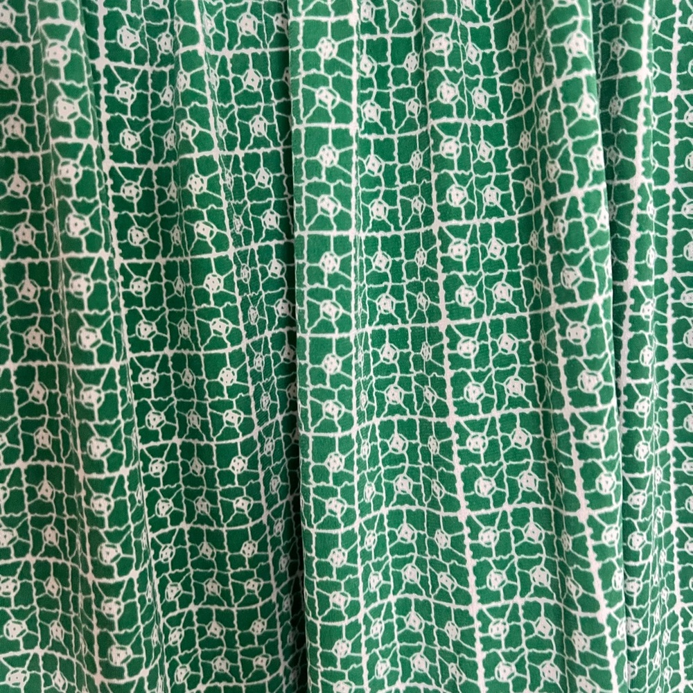 Studio M Green Floral Scoop Neck Tank Top Size S - Picture 3 of 6